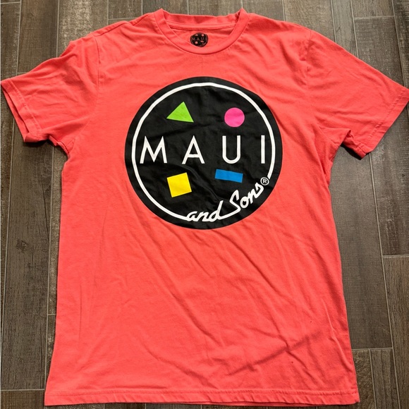 Maui and Sons Tshirt - Picture 1 of 3